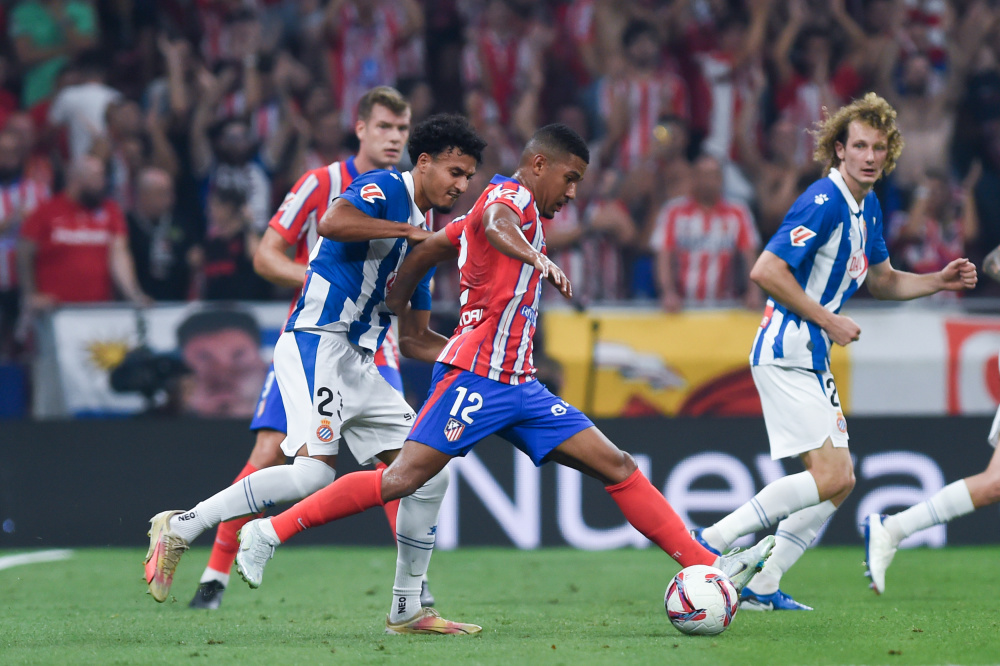 回忆杀！维埃里社媒晒照，大罗、巴乔、狼王等巨星聚餐