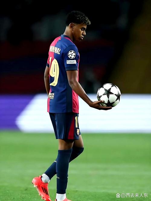 莫雷托：罗马已经问价科林蒂安前锋尤里-阿尔贝托