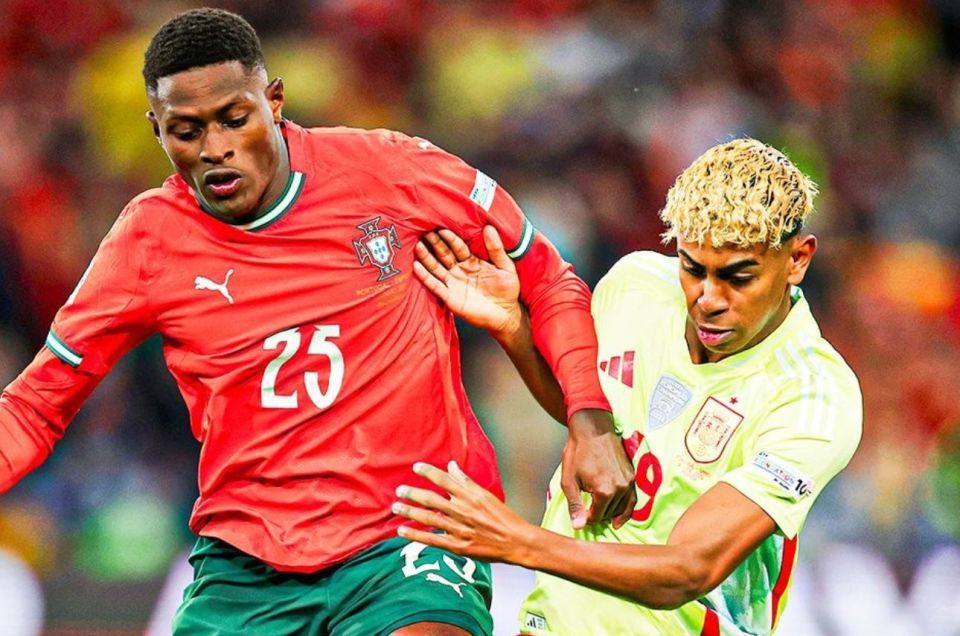 安东尼：曼联愿意在我身上花一个亿，就说明我具备相应的价值