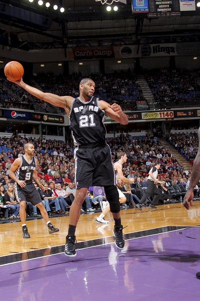 [NBA]里奇·保罗：詹姆斯在四个位置联盟前五！哈登跟他能有三冠！