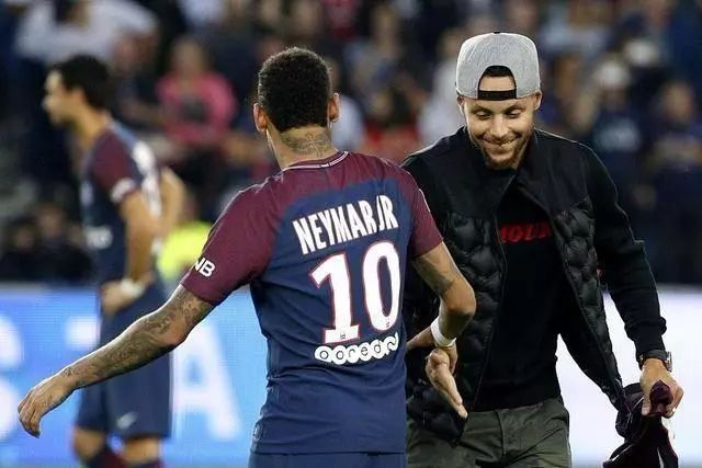 山东泰山达成中国顶级联赛总积分1500分里程碑，为中超首队